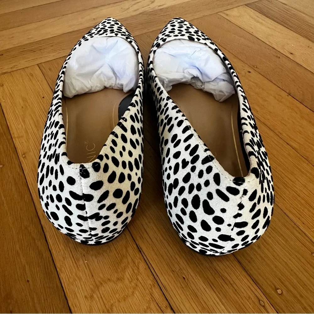 Vionic White and Black Dalmatian Print Pointed Toe Flats